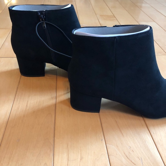 NWT Black Booties with Black Heel - Picture 4 of 6